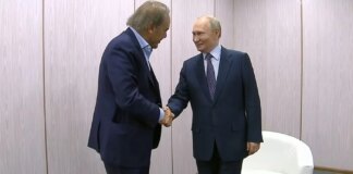 Оливер Стоун прилетел в Москву встретиться Владимиром Путиным