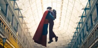 В Индии из фильма «Супермен» убрали поцелуи