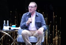 Звезда «Красоты по-американски» Кевин Спейси оказался бездомным