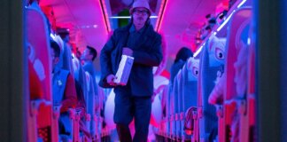 Сын Брэда Питта и Анджелины Джоли откажется от фамилии отца